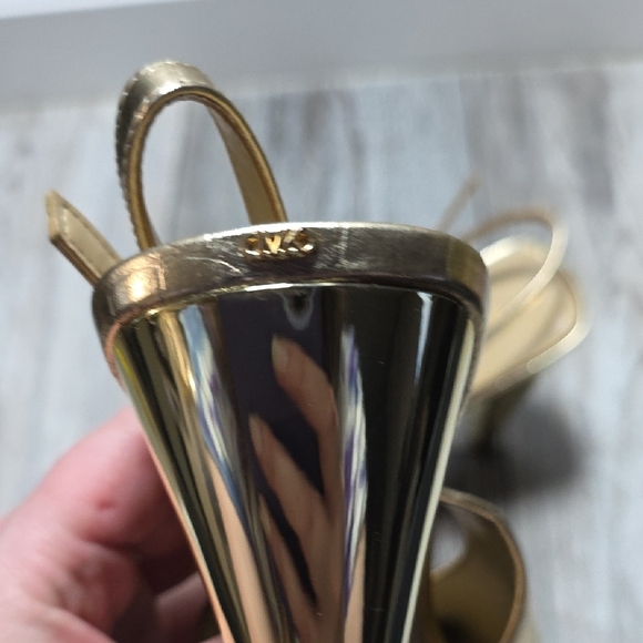 SOLD | Michael Kors | Electra Slingback Gold Leather, Pointed Toe Stacked *NWOB - Picture 10 of 13